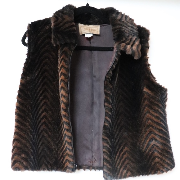 Painted Pony Women Faux Fur Vest - Picture 1 of 3